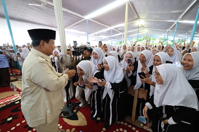Calon presiden nomor urut 2 Prabowo Subianto hadir di Ponpes Genggong, Kabupaten Probolinggo, jawa Timur. (Dok. Tim Media Prabowo-Gibran)

