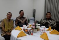 Menteri Pertahanan yang juga presiden terpilih 2024-2029 Prabowo Subianto berkeliling mengunjungi sahabat dan kerabat. (Dok. Tim Media Prabowo)